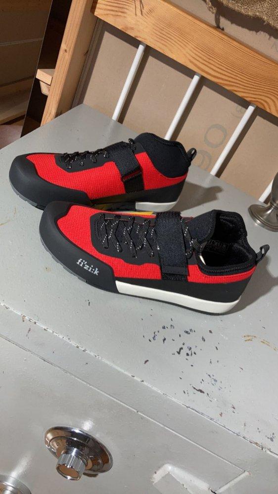 Fizik Schuh Gravita Tensor Flat red black Gr. 42