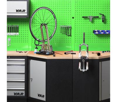 VAR Werkzeuglochwand MO-52244 f&uuml;r Eckschrank 1052 x 800 x 24 mm Gr&uuml;n Produktbild 1