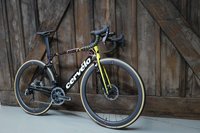 Cervelo S5 Grand Tours Sram RED AXS 2025 mit 42/47 DT Swiss 240 RESERVE - Size 54